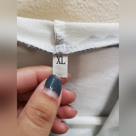 Black&White (Zebra Like) Striped Hoodie - Picture 4 of 15